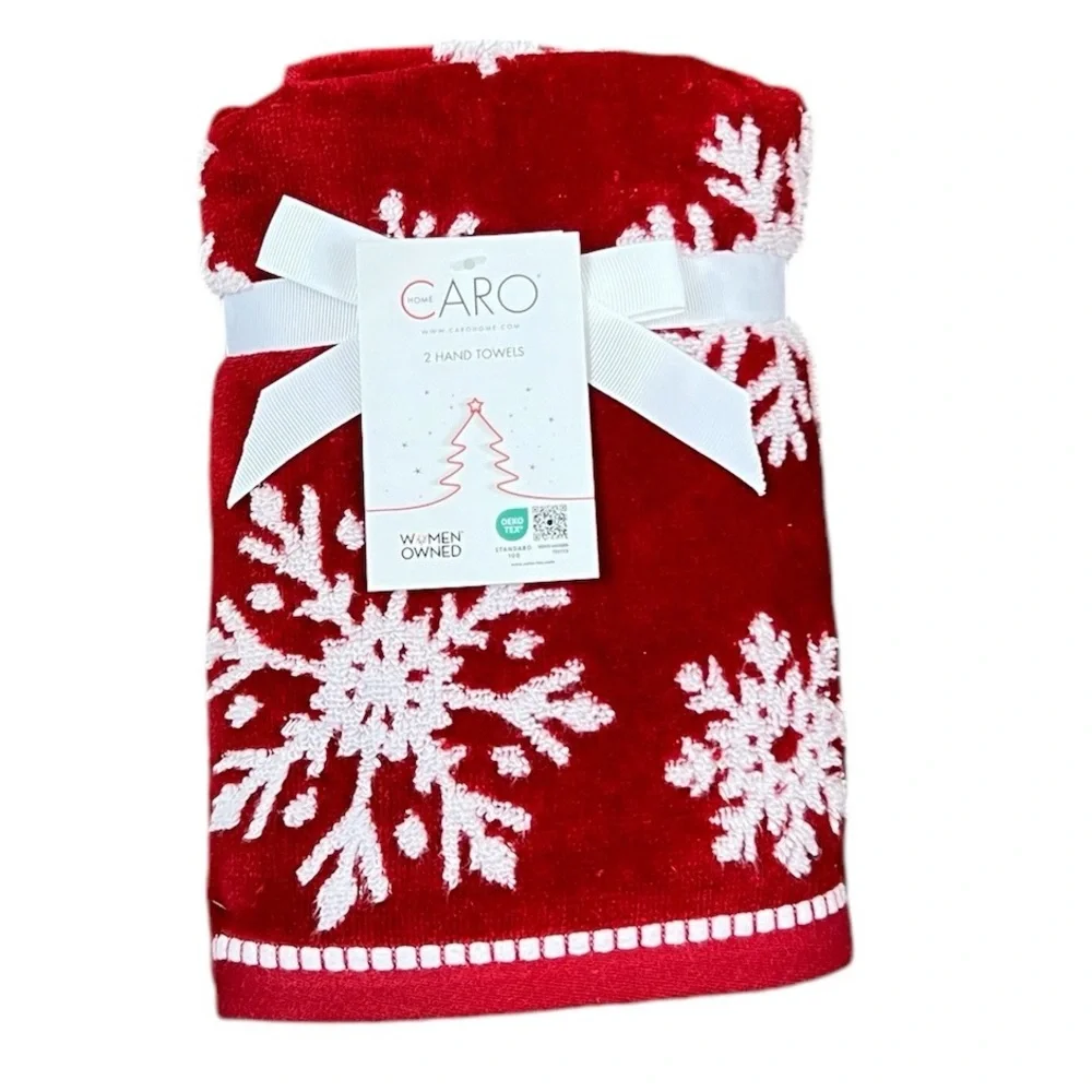 Caro Home - ‘Snowflake Red/White’ Hand Towels (2). NWT Firm!